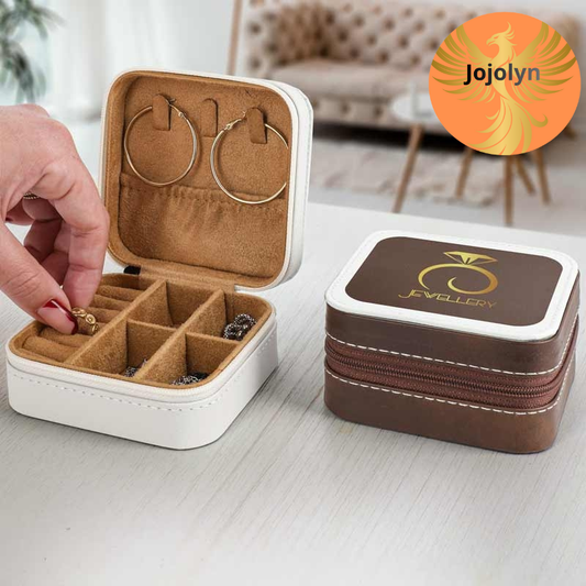 Personalisierbare Schmuckbox aus Kunstleder – BRAUN