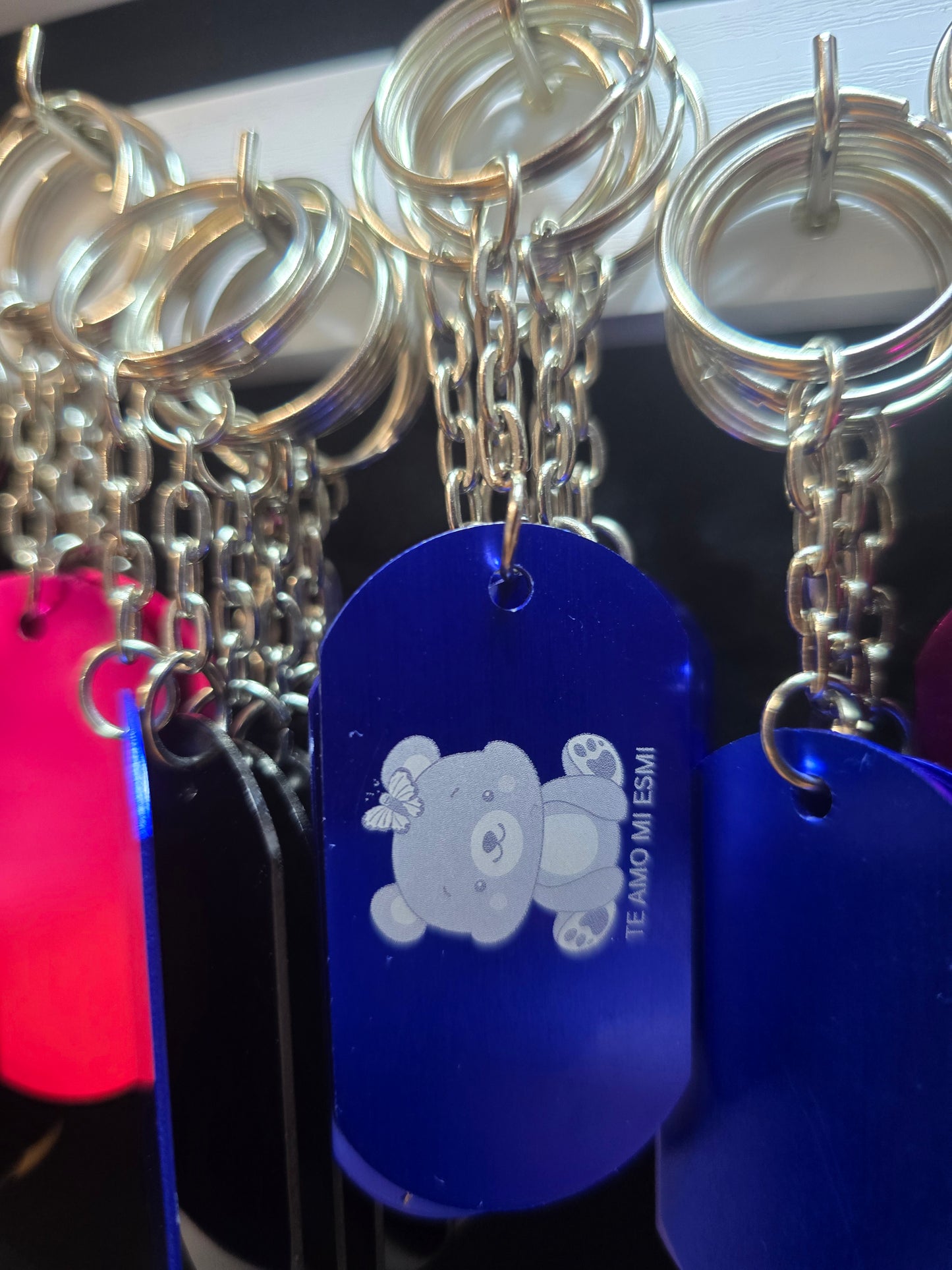 Personalisierter Aluminium-Schlüsselanhänger – Lasergravur